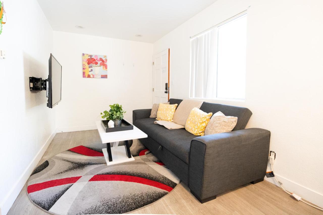 Cozy Small 2 Bedroom In Koreatown/Hollywood ลอสแอนเจลิส ภายนอก รูปภาพ